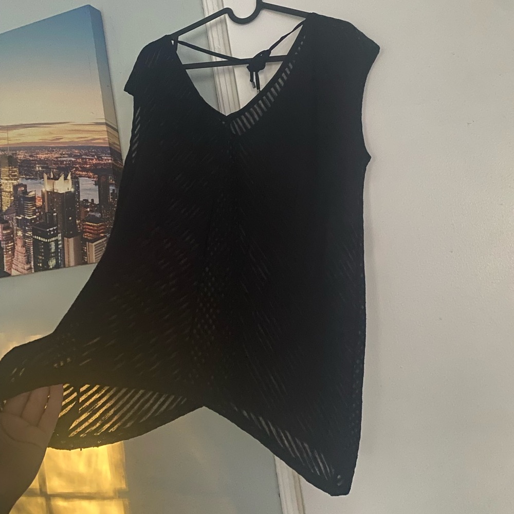 ❤️❤️ WHBM White House Black Market Shirt